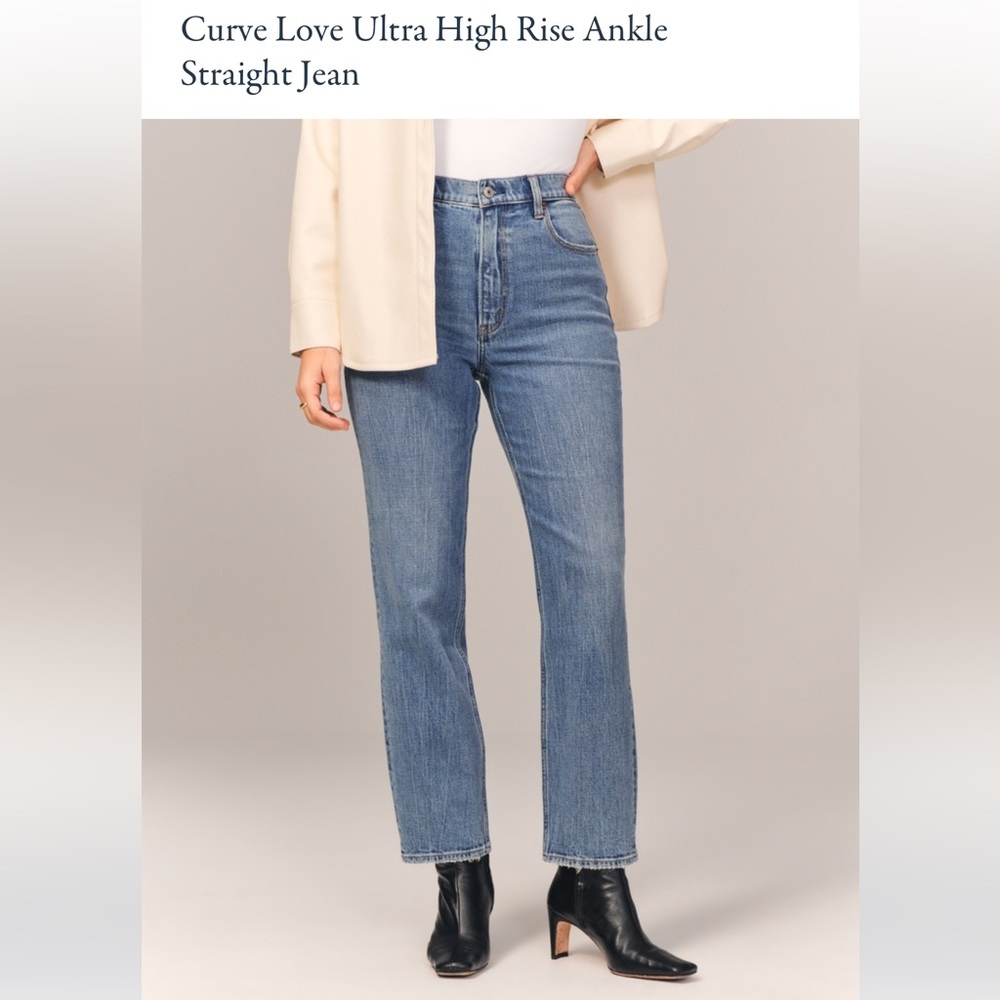 Abercrombie & Fitch • Curve Love Ankle Straight Ultra High Rise Jeans (28)